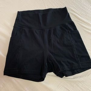 BUFFBUNNY BLACK SHORTS